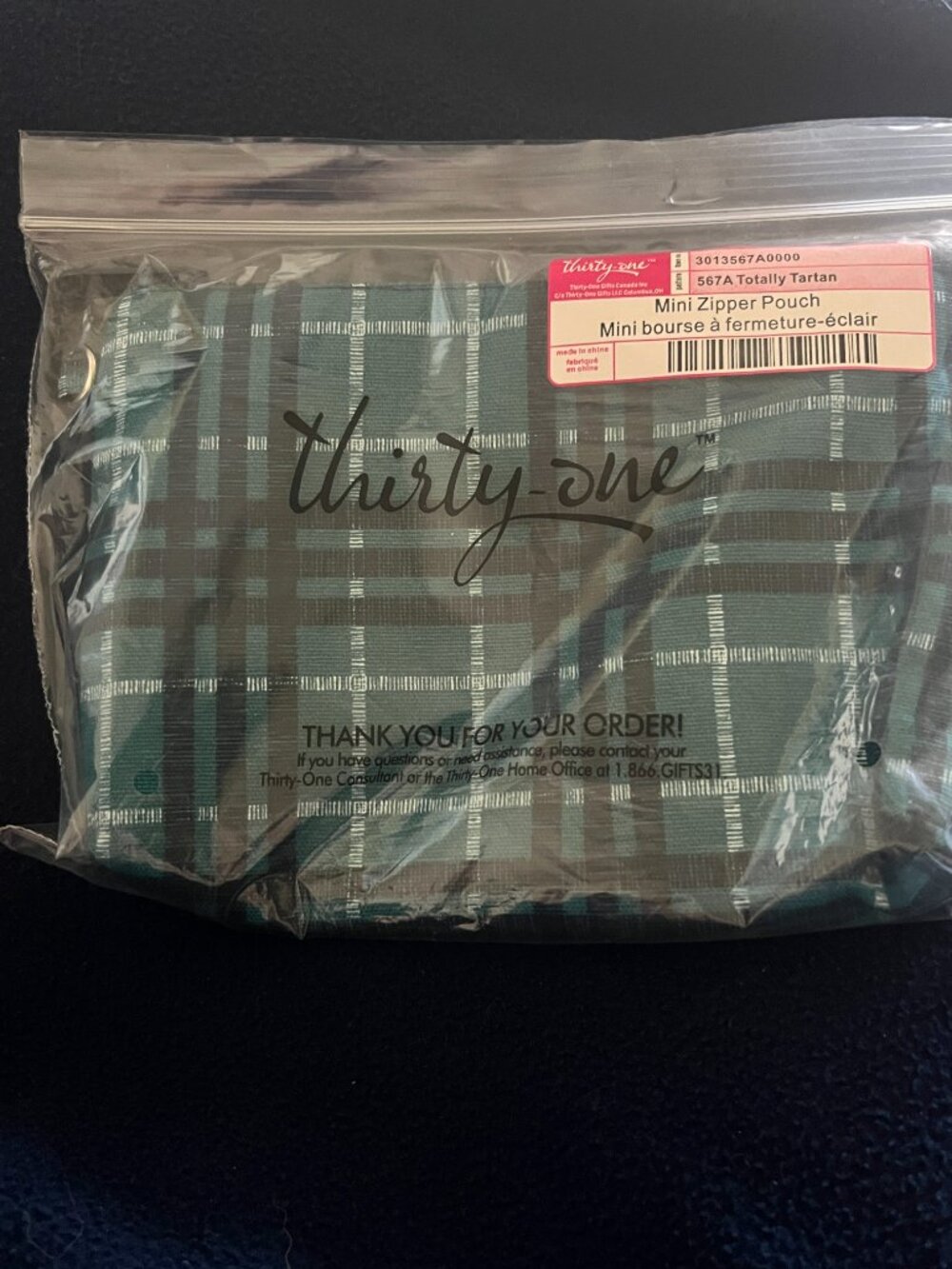 NEW - Thirty One Mini‎ Zipper Pouch Totally Tartan